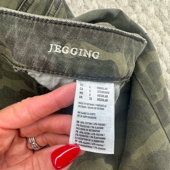 American Eagle Outfitters Camouflage Jeggings Skinny Jeans - Picture 3 of 6